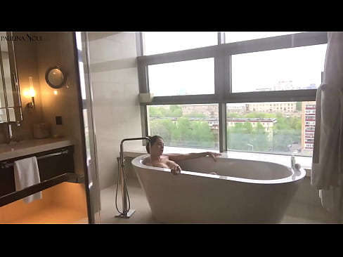 ❤️ Napakalaking babe madamdamin jerking off ang kanyang puki sa banyo ️❌ Sex sa tl.passionateembracespotlight.ru ❤